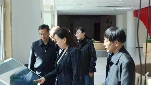 山西省科协党组成员、副主席谭丽红一行到长治调研科普工作