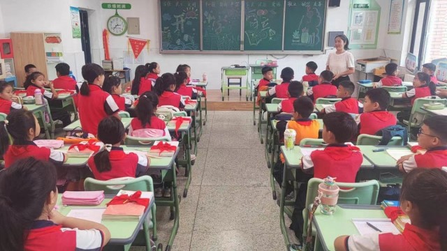 长子县东方红学校：开学第一课 开启新篇章