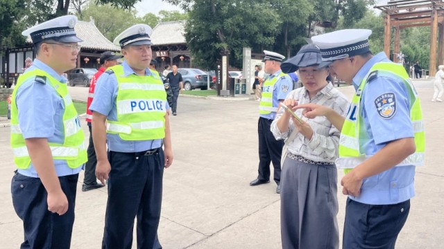中秋&ldquo;警&rdquo;同行 旅途&ldquo;安&rdquo;相伴