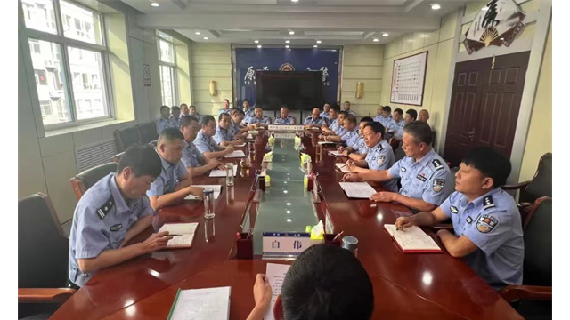 原平市公安局交警大队召开队伍扩大会议提出三点要求