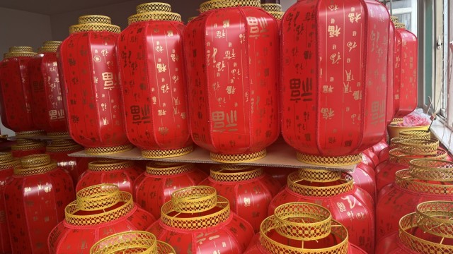 机械赋能 点燃传统灯笼工艺新引擎