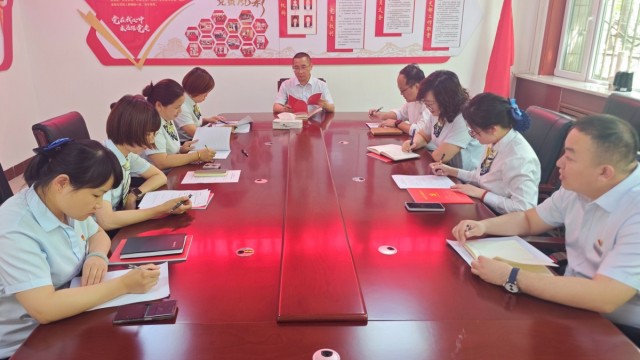 襄垣农商银行第七党支部：筑牢堡垒强党性 融合共进显担当