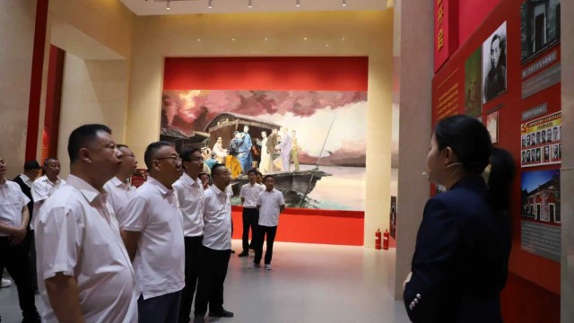 晋能控股煤业集团供水分公司领导干部 打卡廉政教育阵地 接受纪律作风洗礼
