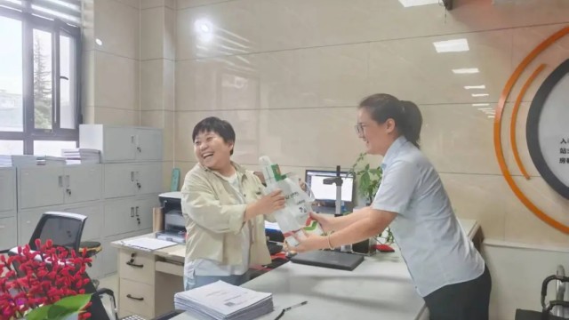 【营销动态】黎城农商银行城关支行：政银互动促发展 联合营销惠企民