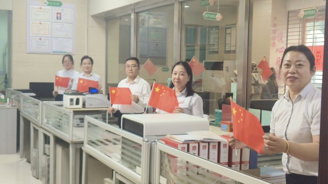 国庆我在岗 服务有保障
