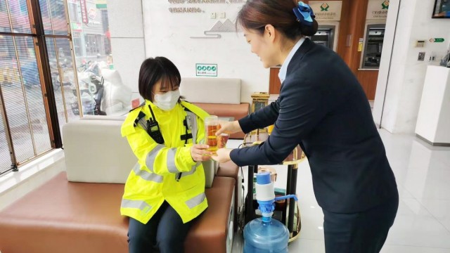 暖心服务守护城市奔跑者