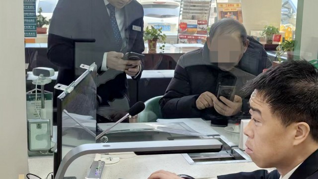 &ldquo;政策春风&rdquo;暖商户 农商服务&ldquo;零跑空&rdquo;