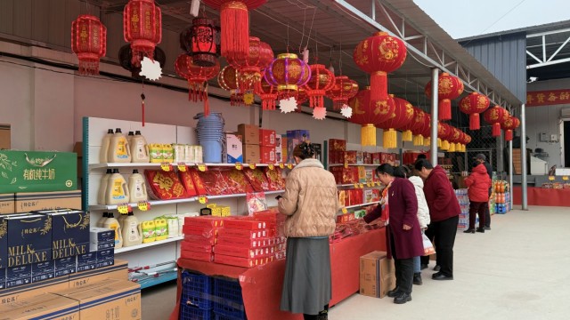 闲置冷库变集市！长治市长子南李末村年味十足