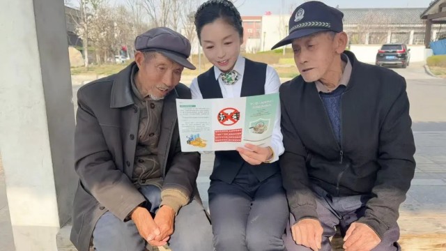 早春宣教入人心 反洗护航夕阳红&mdash;&mdash;长治市黎城农商银行开展反洗钱专项宣传活动